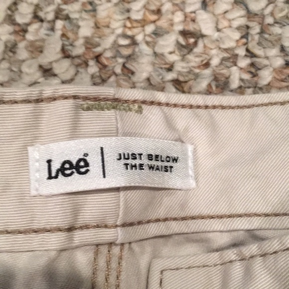 Shorts - Picture 2 of 4